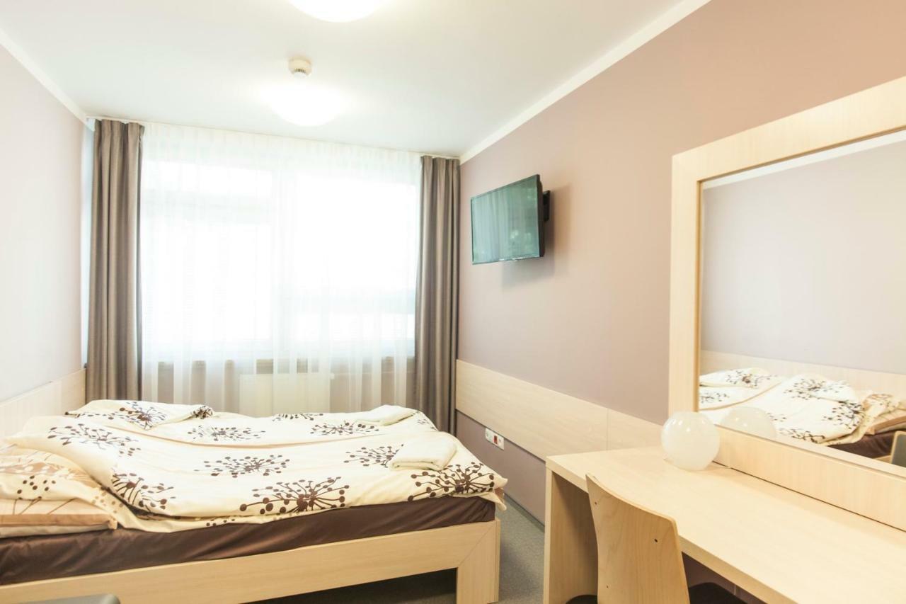 Strumyk Albergue Cracovia Exterior foto