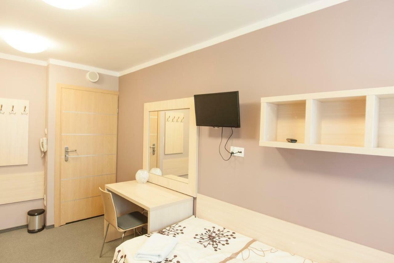 Strumyk Albergue Cracovia Exterior foto